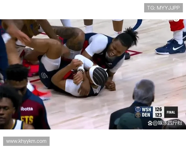 2016年NBA勇士与奇才激战回顾：精彩瞬间与赛季亮点分析