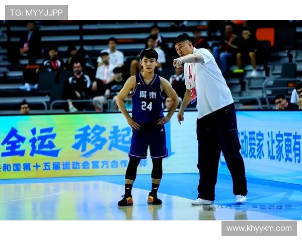 2013年CBA决赛回顾北京队与广东队的巅峰对决与精彩瞬间分析