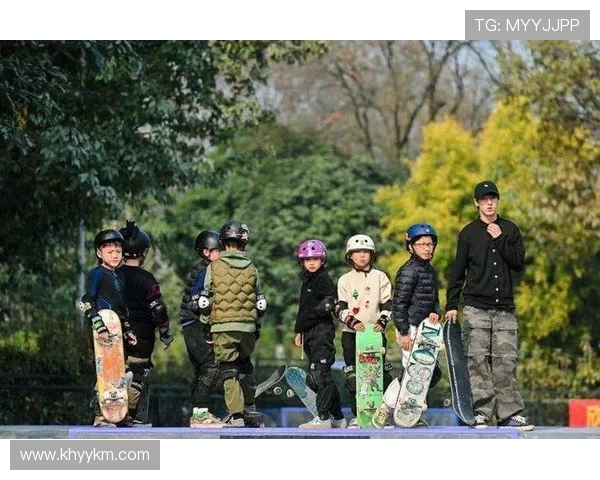 重庆滑板队荣登滑板个人能力排行榜第一名引发广泛关注与讨论